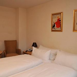 Camera con letto king size